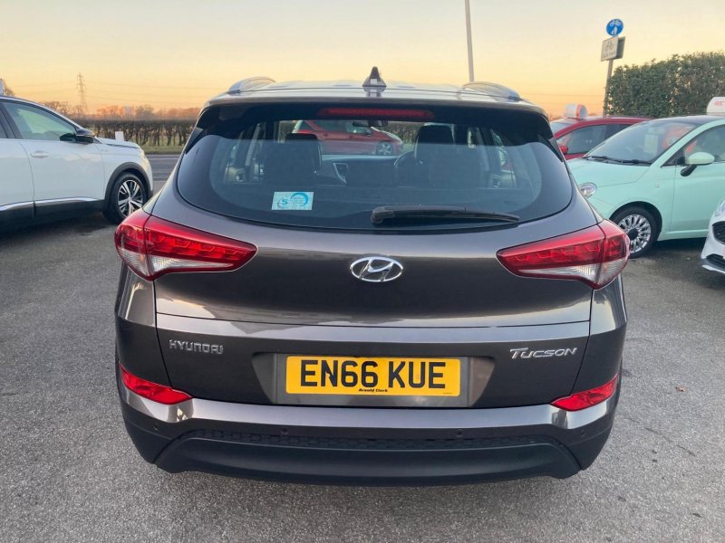 HYUNDAI TUCSON