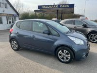 KIA VENGA
