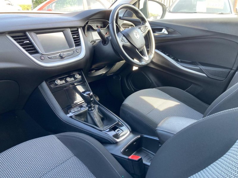 VAUXHALL GRANDLAND X