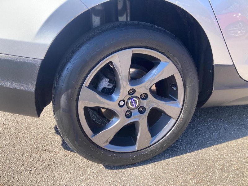 VOLVO V40 CROSS COUNTRY