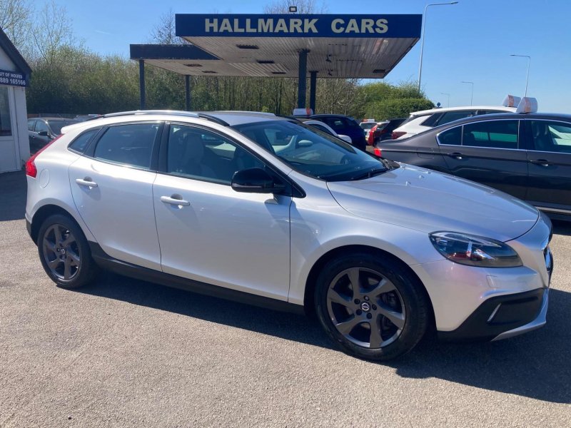 VOLVO V40 CROSS COUNTRY